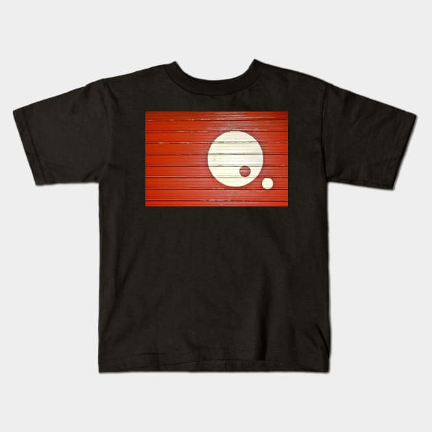 Yin Yang In Red And White Kids T-Shirt by AlexaZari